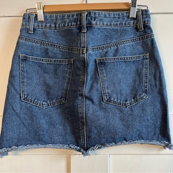 Forever 21 Denim Skirt - Picture 4 of 5